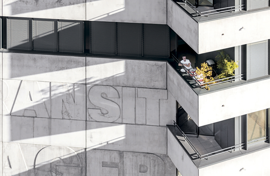 Basilea 旧仓库变身 24 小时活力中心-24