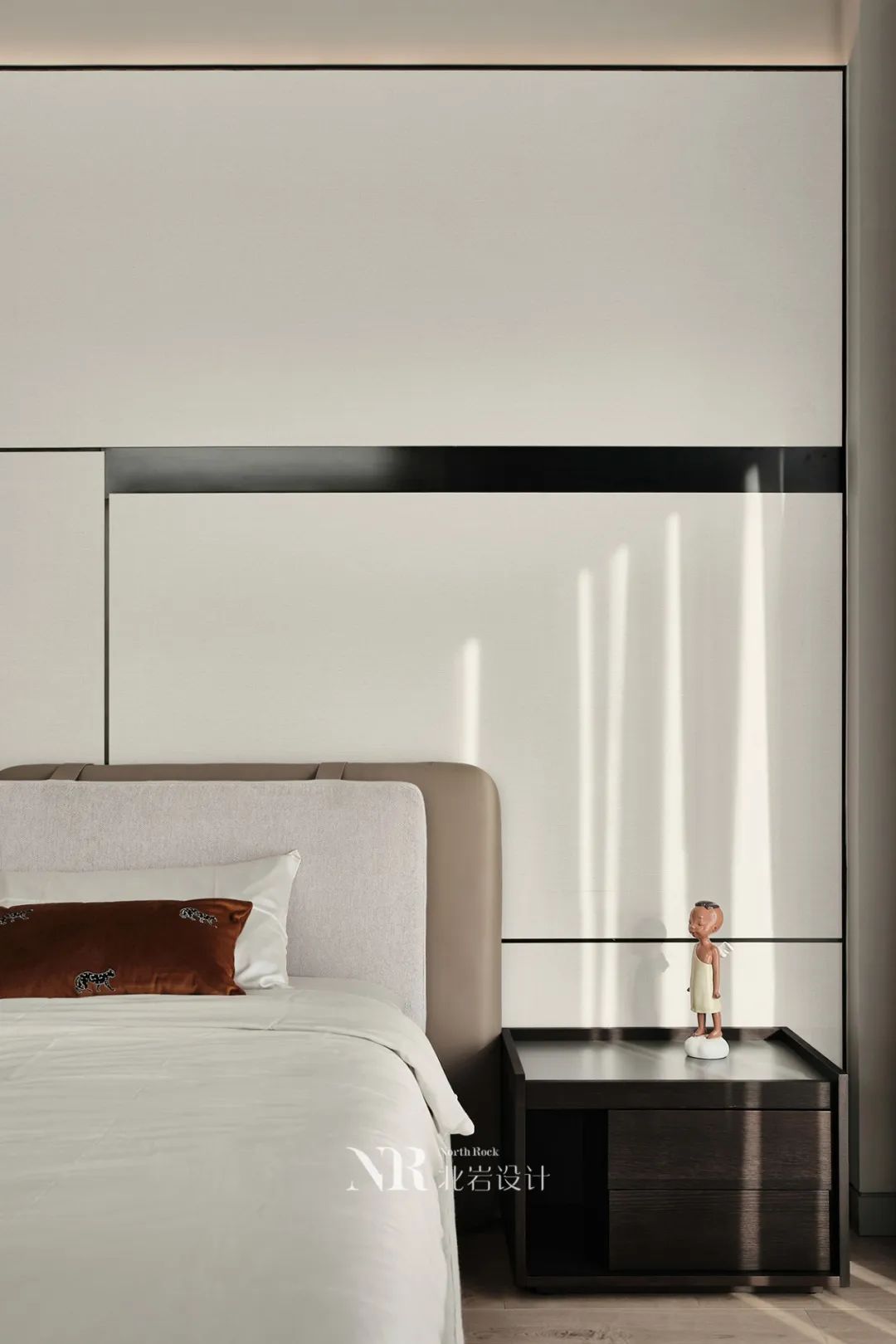 光影里的家 · 通透大宅的舒适设计丨中国南京丨北岩设计-70