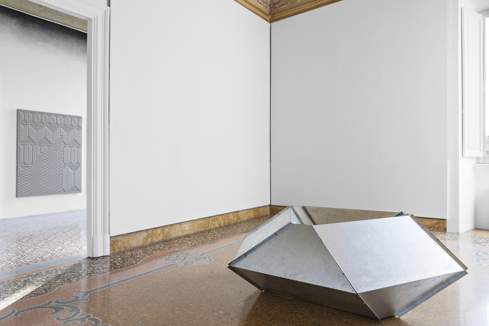 陶巴·奥尔巴赫的“编织”与“褶皱”艺术探索-20