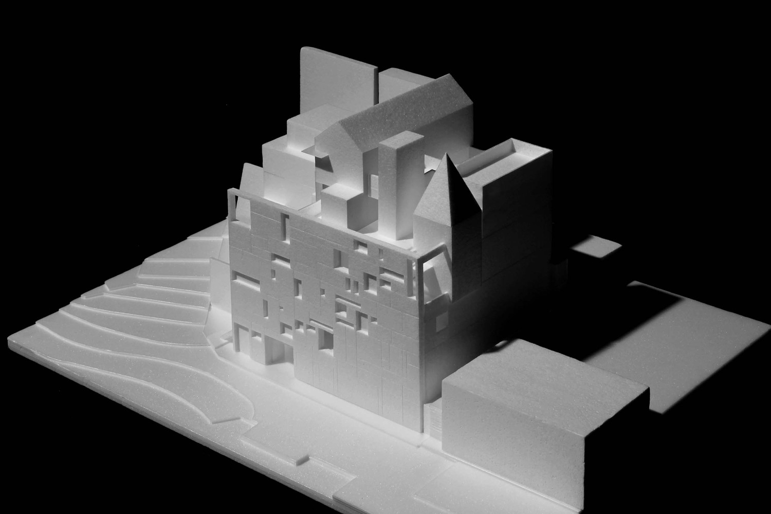 Aquarius Pyramid House | 韩国顶级影星的纪念碑式住宅设计-40