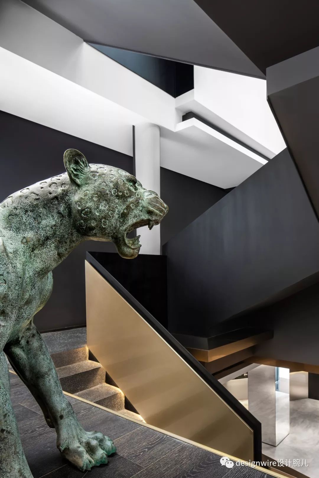 上海老建筑中的现代艺术盒子-36