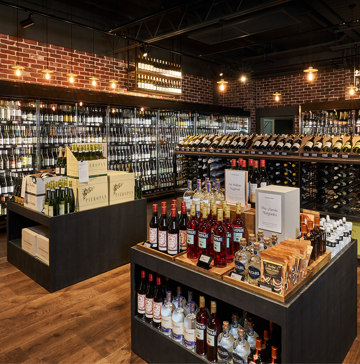 丹·墨菲斯兰科夫店

注：Dan Murphy's是澳大利亚知名的连锁酒业零售品牌，Lane Cove是具体一家店铺所在地点（可能是悉尼的一个地区兰科夫 ），通常品牌店铺名字可表达成某品牌某地店  丨i2C Architects,Twelve Architects-27