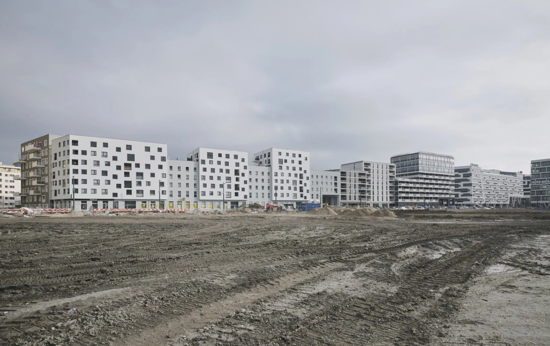 维也纳废弃火车站旁的绿色新居-7