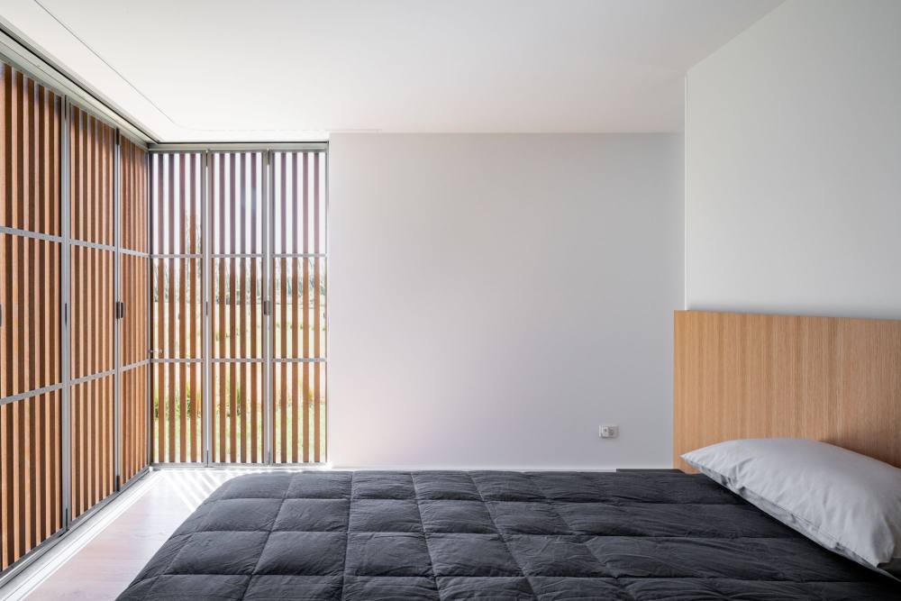 新西兰度假别墅“飞马之家” · 极简主义与自然融合的设计-33