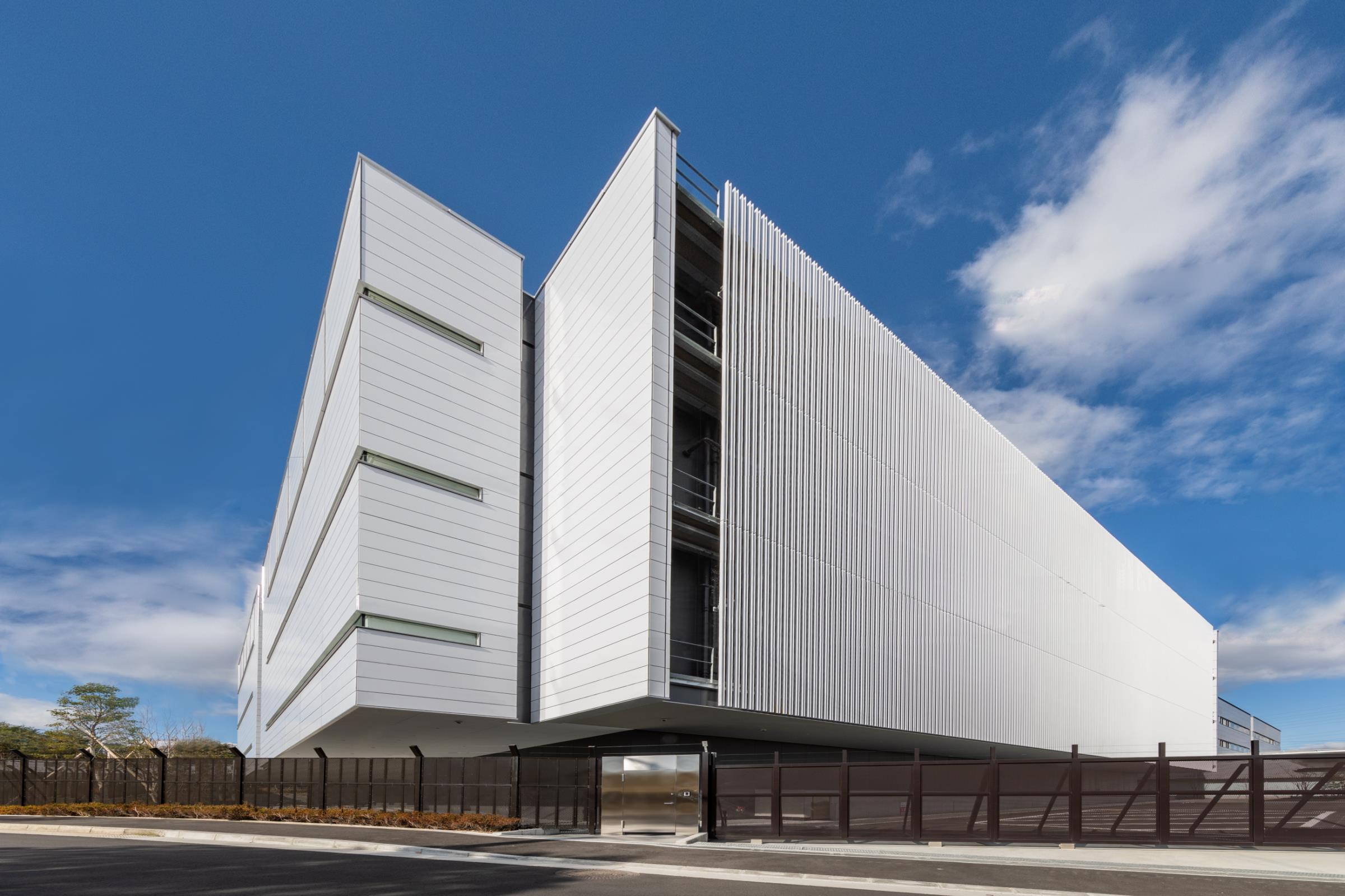 SCSK netXDC三田第二中心 | 办公 | Projects | NIKKEN SEKKEI LTD-0