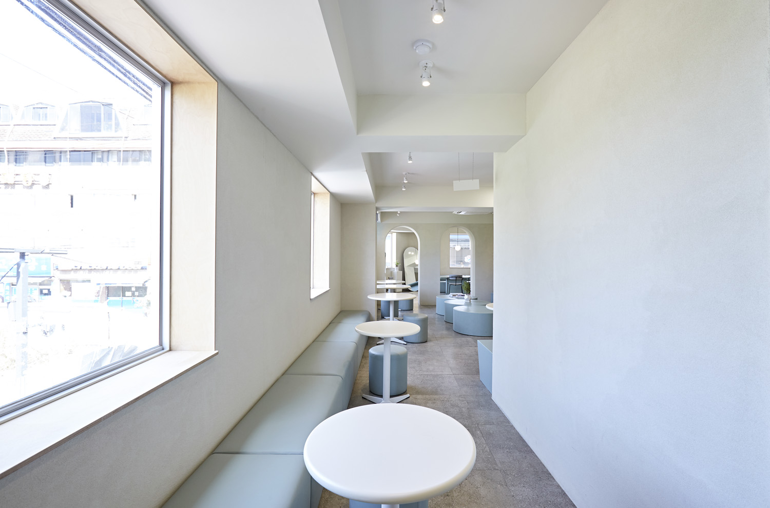 60 平冰淇淋专卖店，蓝绿色调打造甜蜜空间-10