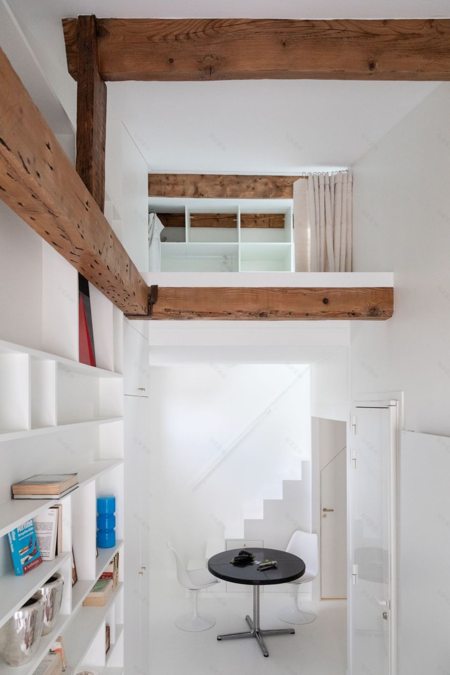 25平方米小阁楼公寓室内设计丨Frères Voirin事务所-26