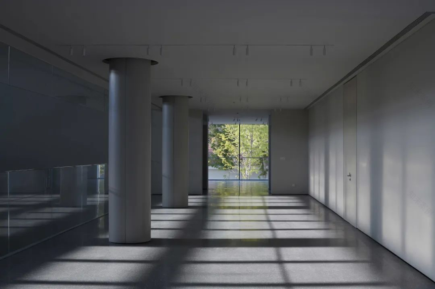 华润大学“湾仔活动中心”丨张大为建筑工作室+左通右达建筑工作室-1