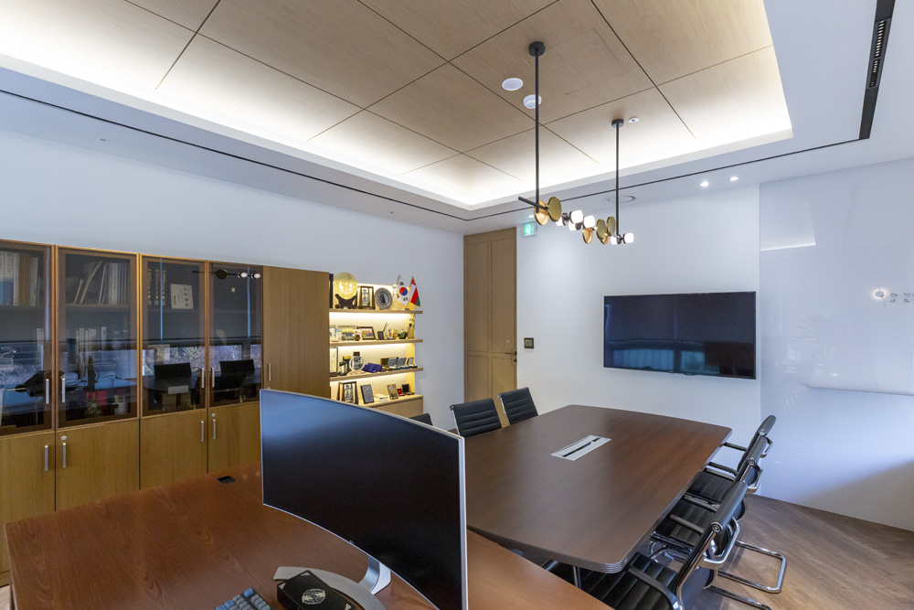 多元概念打造 200 平大型办公空间-23