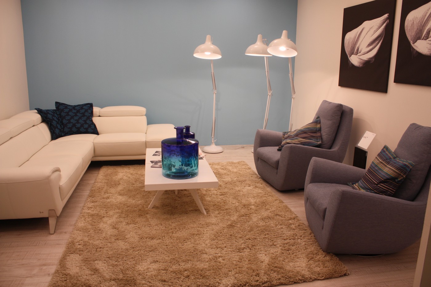 A Checklist of 8 Essential Elements That Every Living Room Needs-1