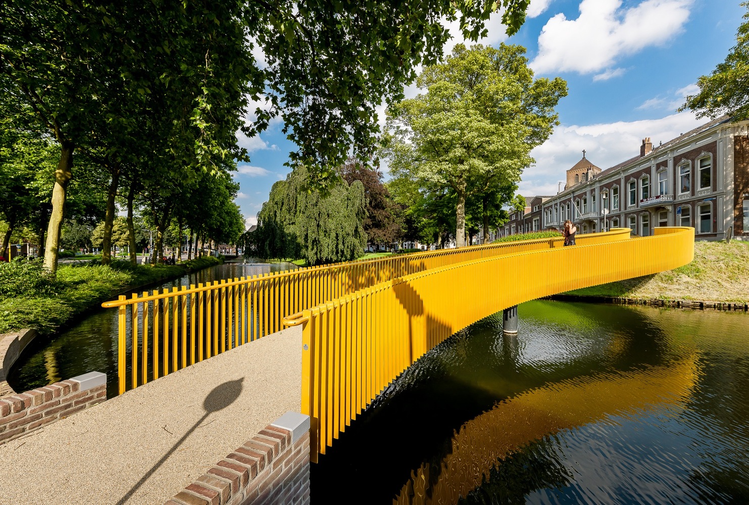 金色加兰 · 城市之门,流动之桥-23