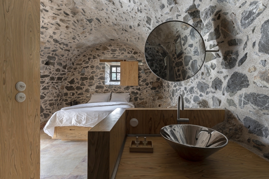 希腊 Kardamili 海滨历史建筑的现代重生丨Etsi Architects-28