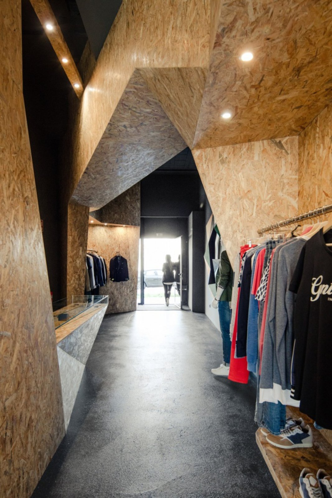 Gentleman 品牌男装店-8