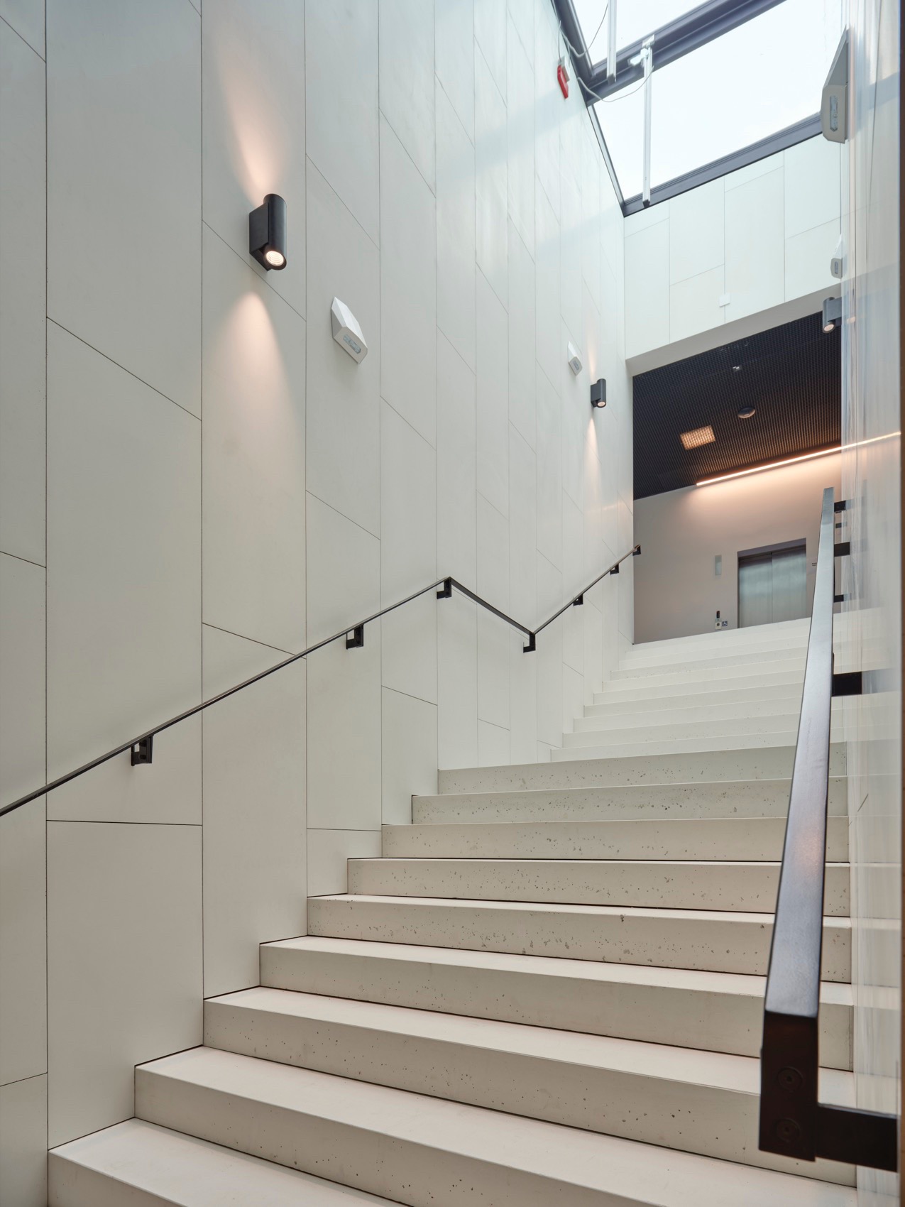 OKO 交互式故事及动画中心丨波兰丨Nizio Design International-16