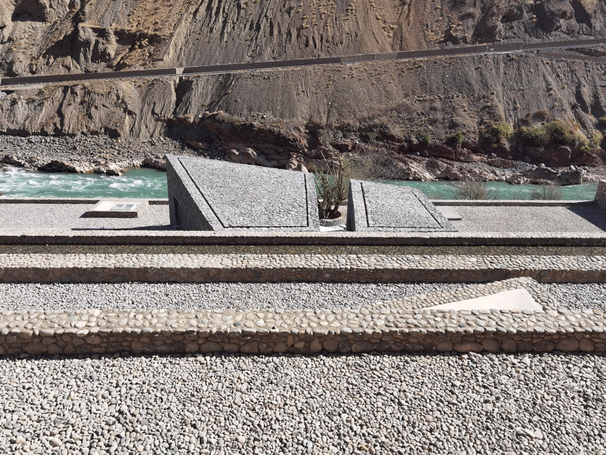 西藏曲孜卡壹捌陆伍酒庄 | 隐匿于雪山脚下的诗意酒香-46