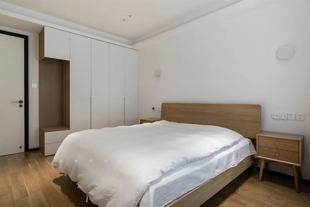 中央郡现代诗意居所丨毛阿敏-55