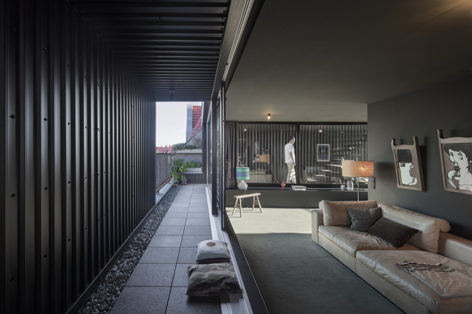 Floating Penthouse Berlin  Atelier Zafari-23