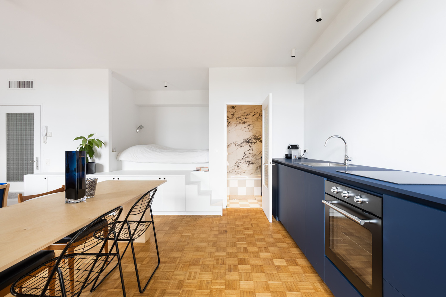 比利时布鲁塞尔现代主义公寓设计丨BÉRÉNICE ET MATHIEU-24