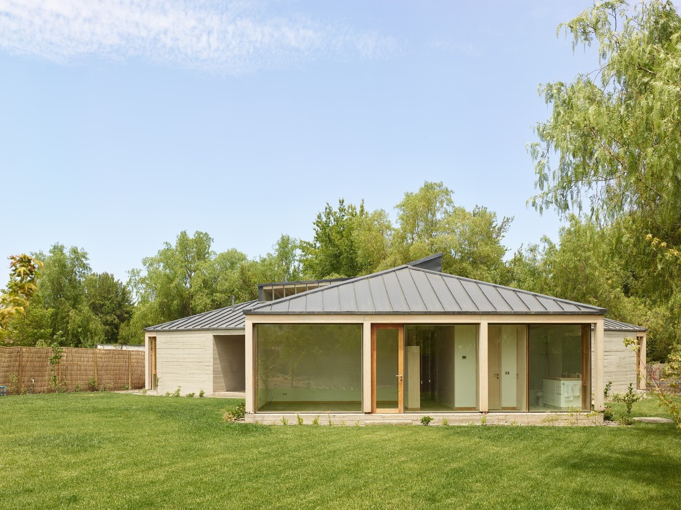 智利圣地亚哥郊区“天空之宅”-4