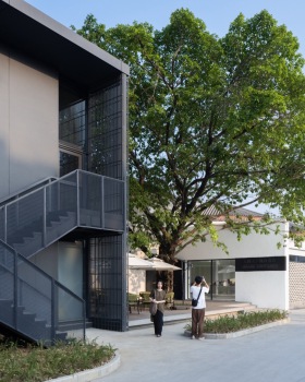 先锋天下粮仓书店，广东 / 艺合境建筑设计事务所+东南大学建筑学院