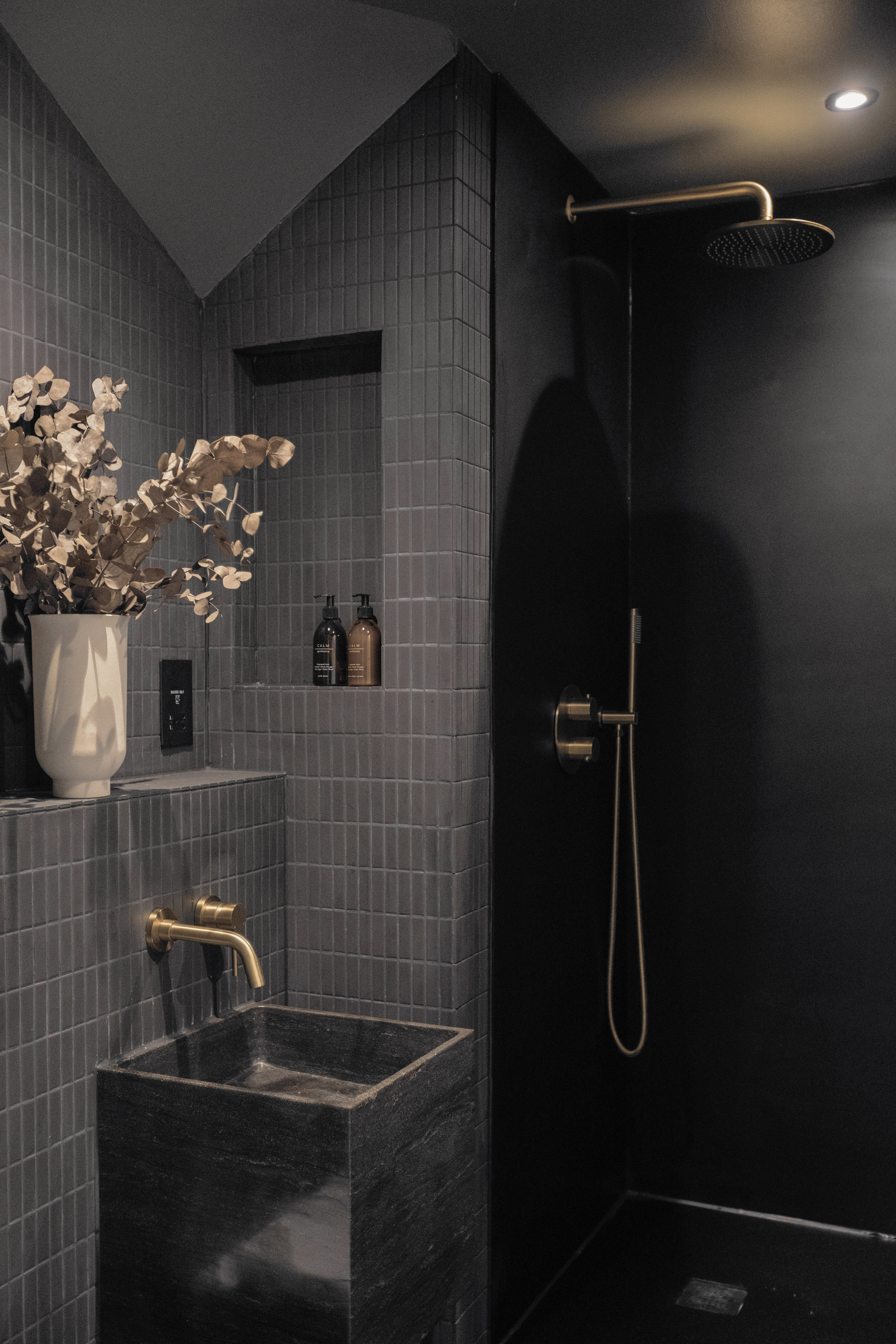 俯瞰科茨沃尔德的扭曲度假屋丨英国丨Koto-37