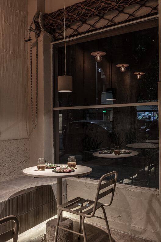 阿根廷 Villa Urquiza 区 Pizzería Marcia 餐厅设计,传统与现代的完美融合-12