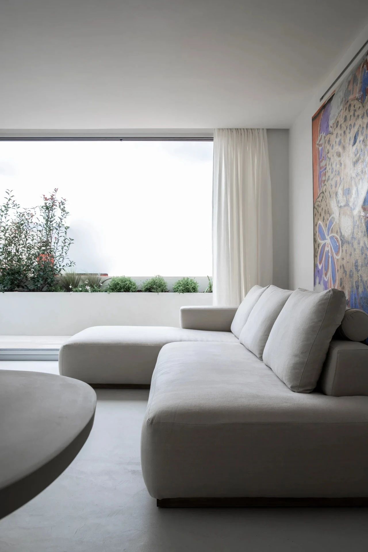 温和形式与有机线条的顶层公寓丨西班牙设计师 Lorna de Santos-4