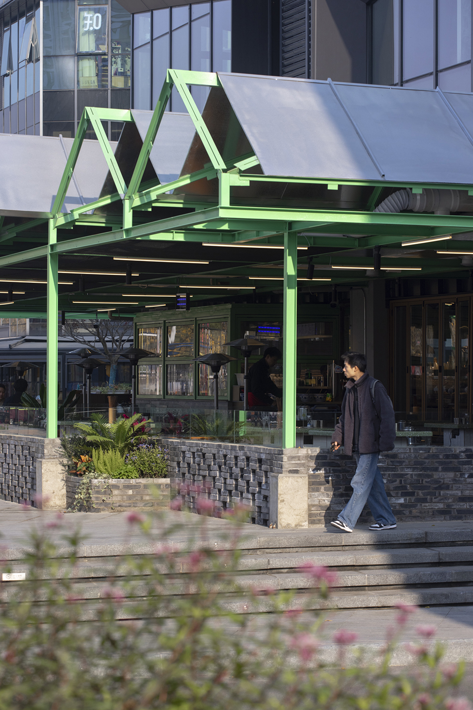 街边的绿色伞棚 · 五里关麓坊店 · 凡筑ArchFAN丨中国成都丨凡筑ArchFAN（成都凡筑建筑设计事务所有限公司）-28