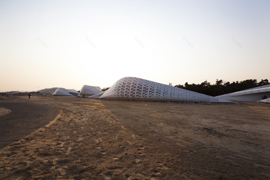 Public Bathroom HHD_FUN Architects-22