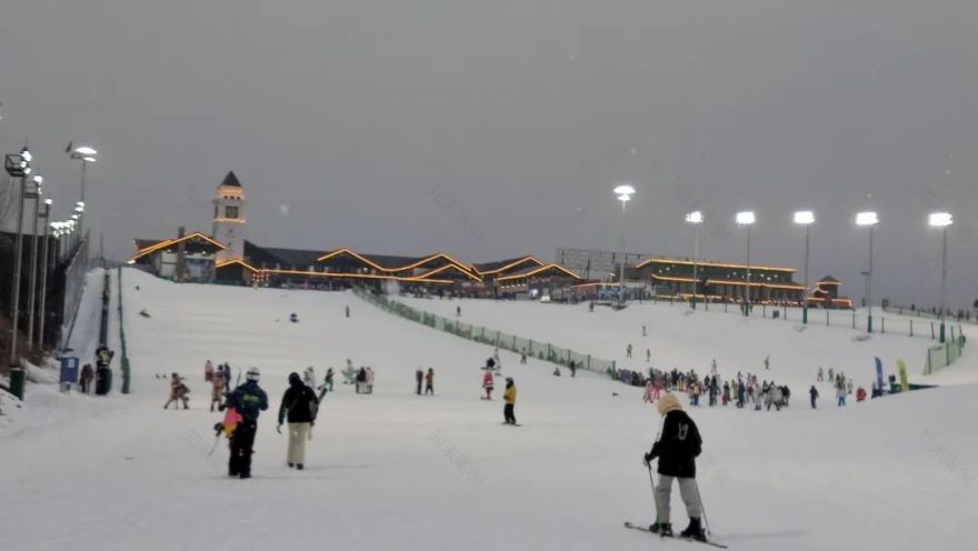 雪中温泉与滑雪的团队建设之旅丨中国北京-35