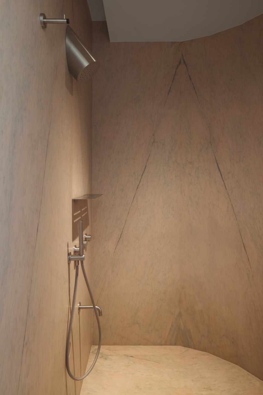 平层丨阿联酋迪拜丨BONE-46