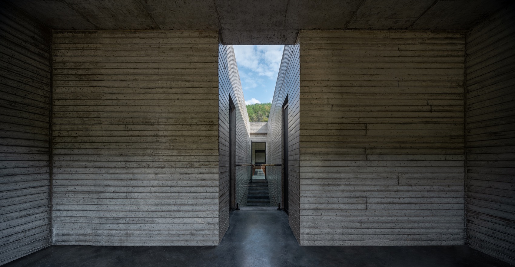 武当山麓游客中心:重塑台地之线丨中国十堰丨上海末广建筑设计有限公司-65