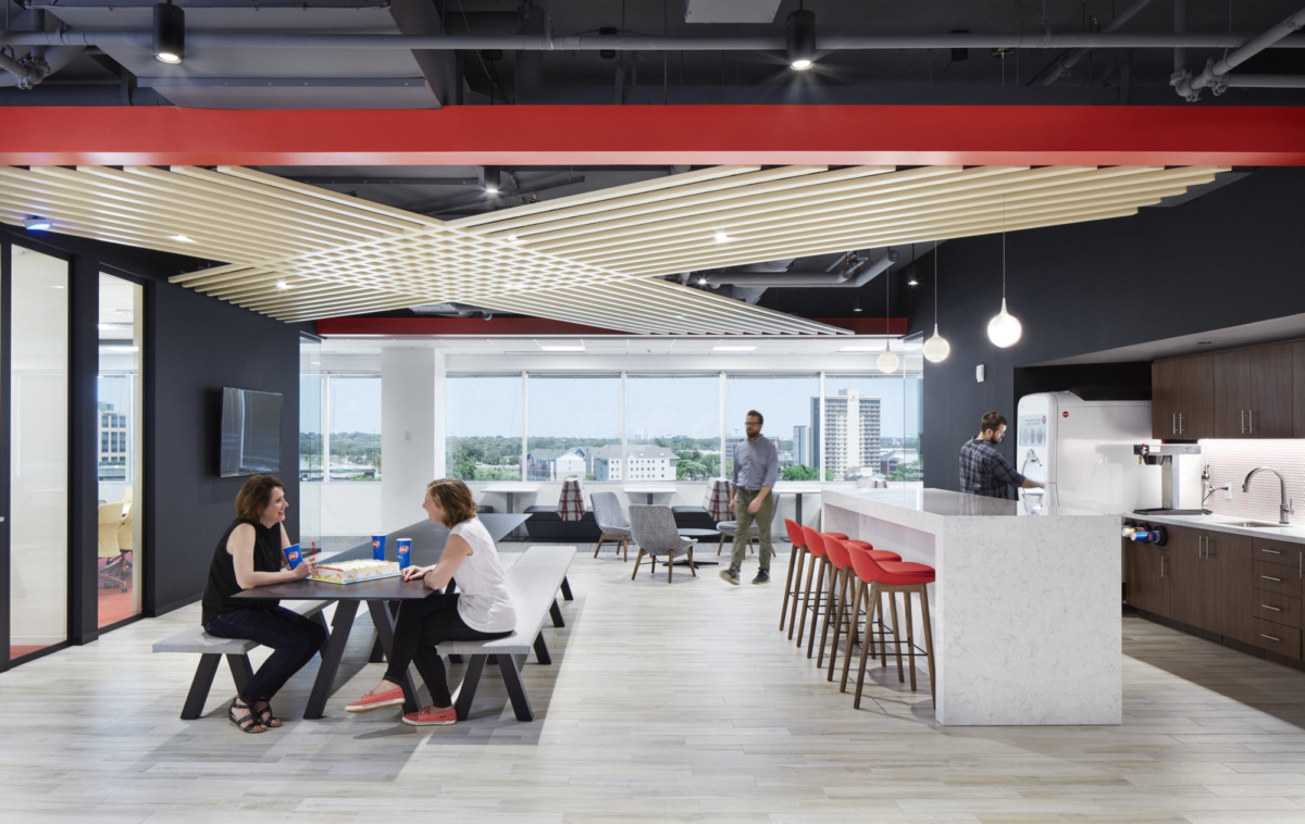 趣味与功能并重，DQ 全球总部室内设计展现现代风格-19