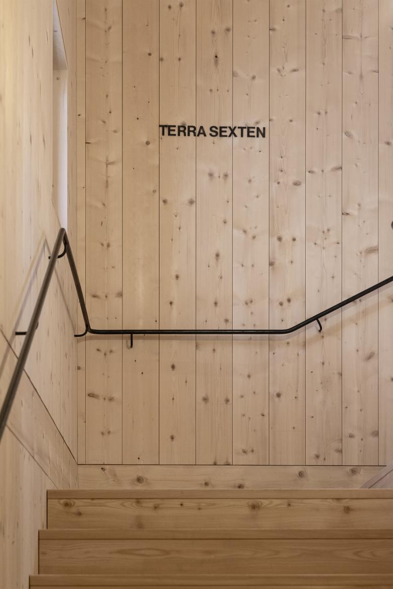 Achim Birnbaum丨Haus der Berge – Besucherzentrum Sexten丨意大利-30