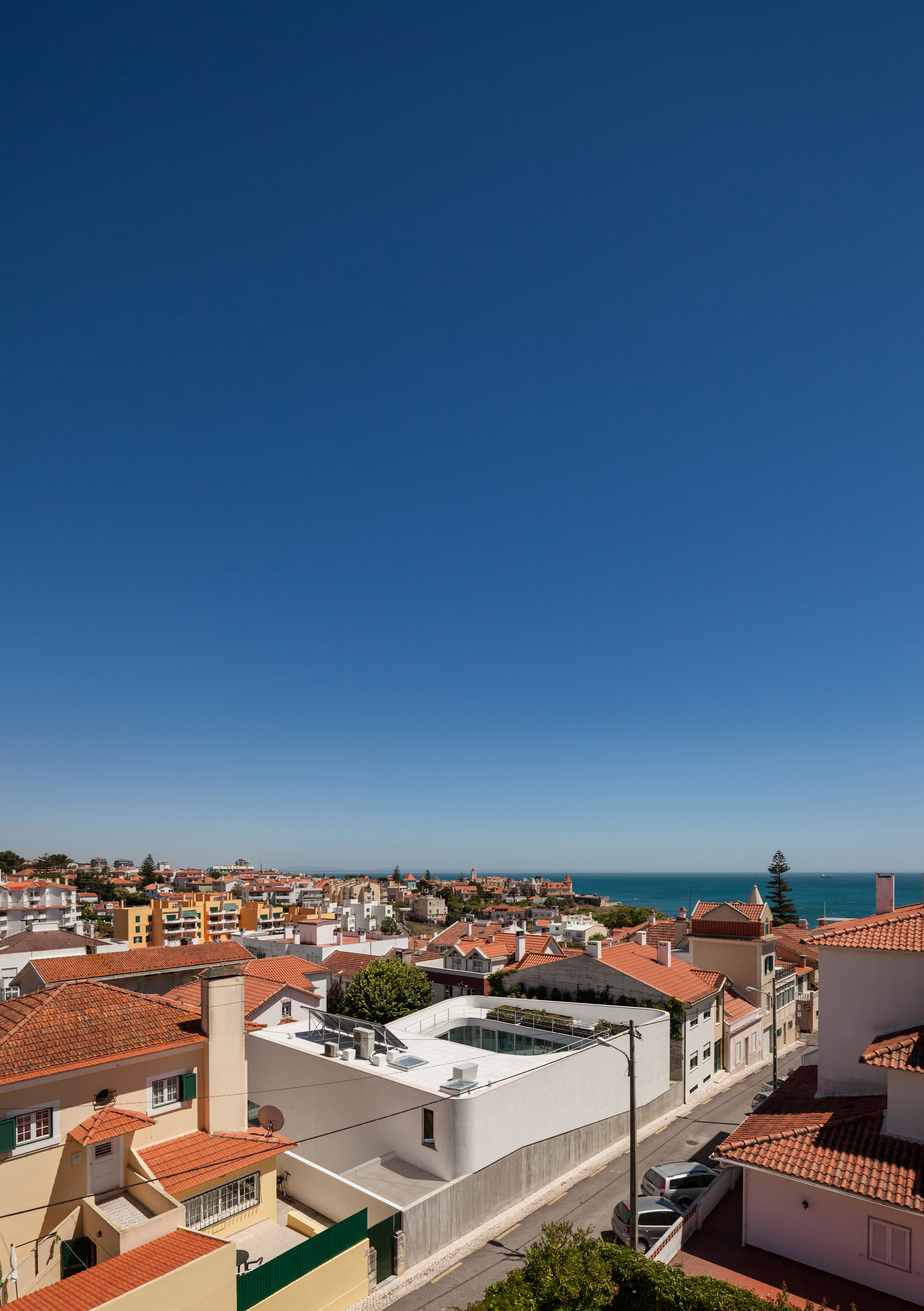 Rückzug ins Schneckenhaus: Wohngebäude in Estoril-14
