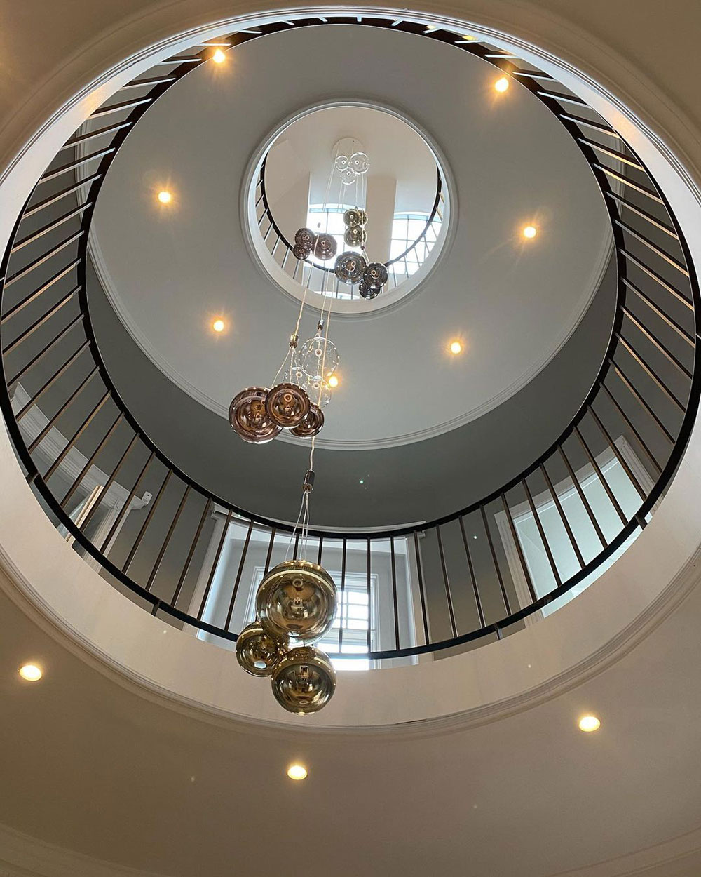 丹麦 19 世纪别墅的彩色复古魅力-14