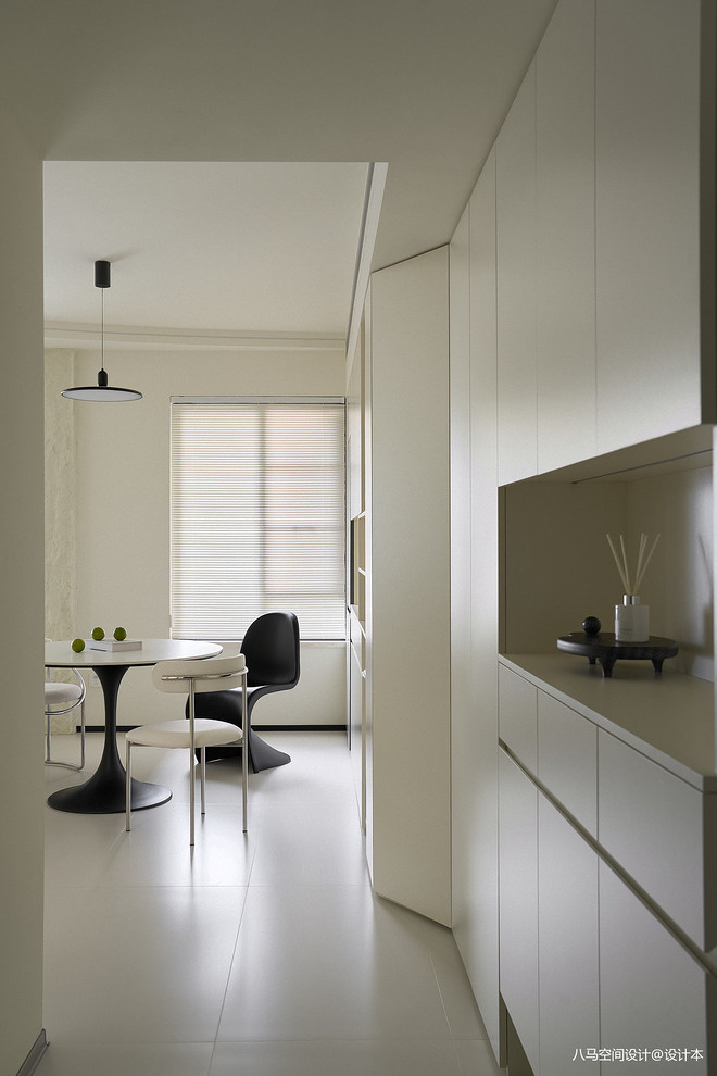 26万元三居135平米装修案例_效果图 - 135m²静谧居所·纯白极简中的家居美学 - 设计本-18