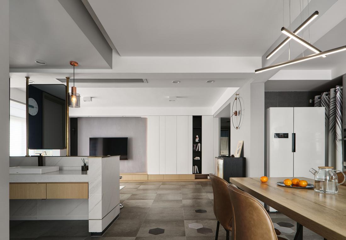 三口之家舒适实用的家居设计-14