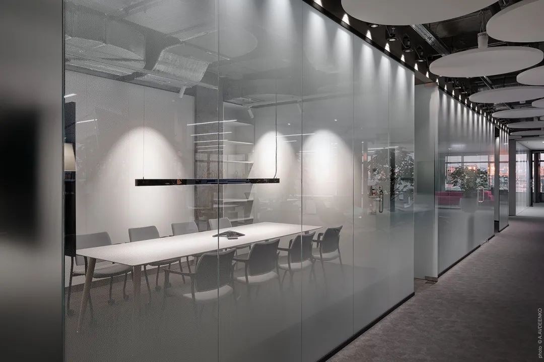 极简创意空间 · 东京新内拉里 28 号楼办公室丨日本东京丨ZOTOV＆CO-39