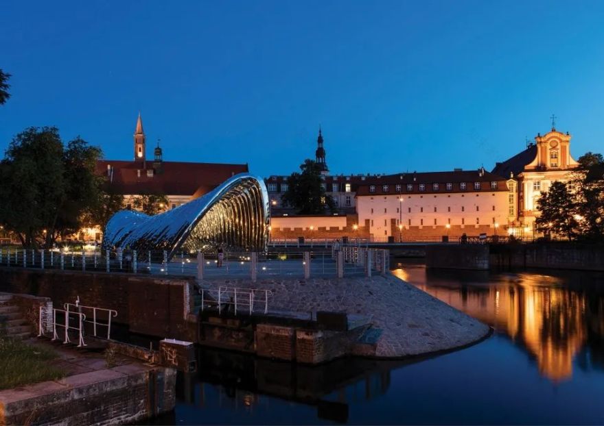 波兰弗罗茨瓦夫市 NAWA 公共雕塑 | 创新结构与环境的完美融合-54