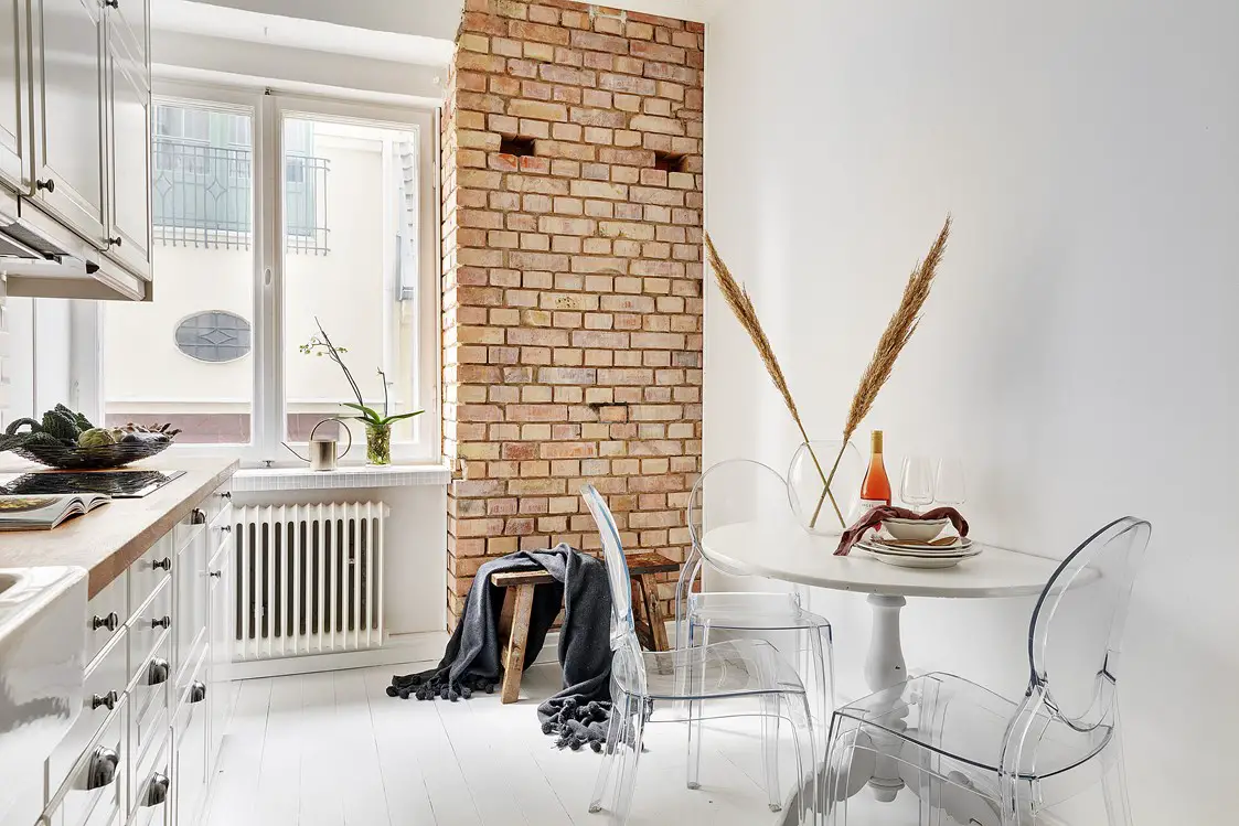 24 平米瑞典小公寓，入口变办公室巧妙利用空间-9