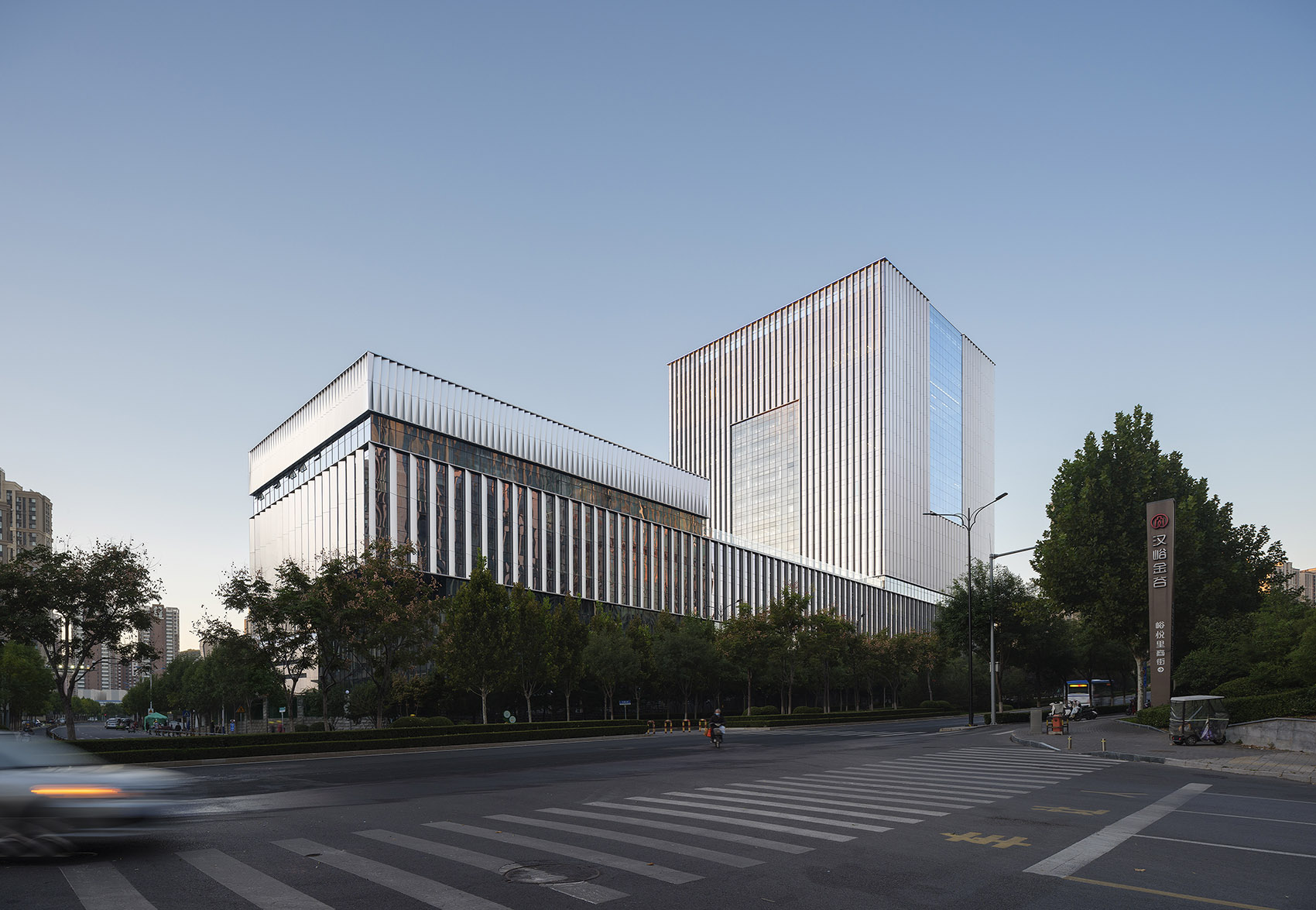 济南国家重型汽车工程技术研究中心丨中国济南丨CCDI 21 设计工作室-11