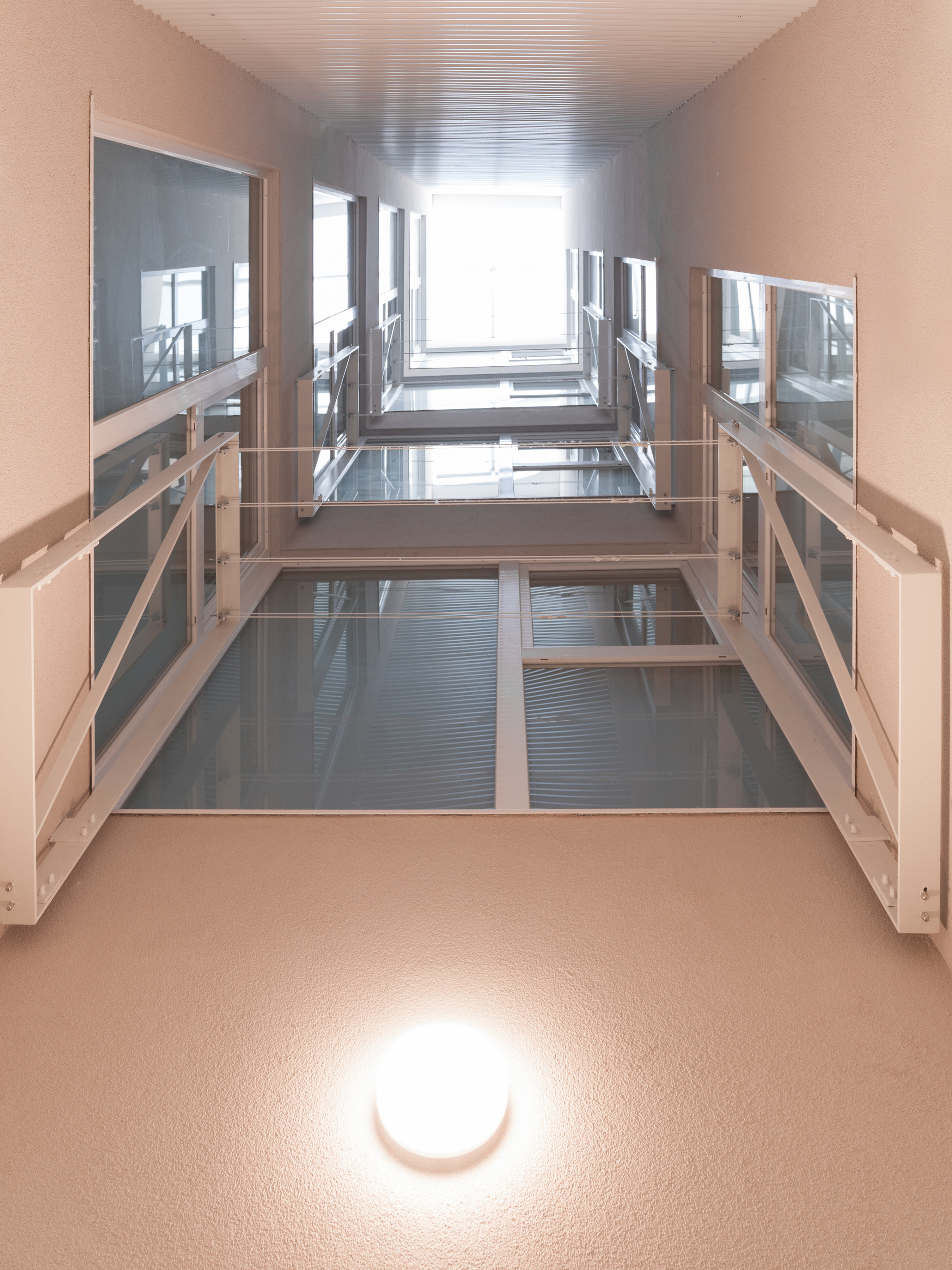 Pamplona 老城区废旧住宅翻新-18