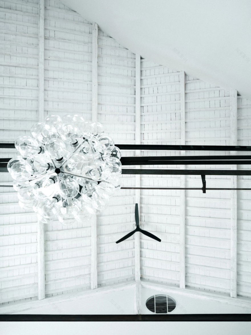 意大利极简设计大师 Piero Lissoni 自宅丨LissoniAssociati 建筑设计工作室-24