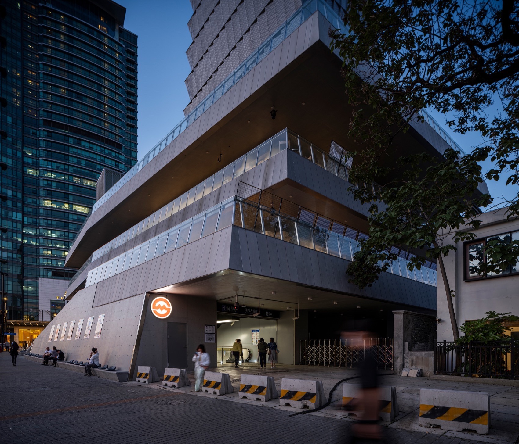 东西通道东方路风塔及轨道交通14号线浦东大道站风井丨周蔚,张斌,致正建筑工作室-17