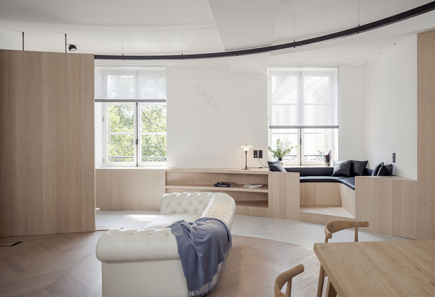 现代原木极简风的居住空间-38