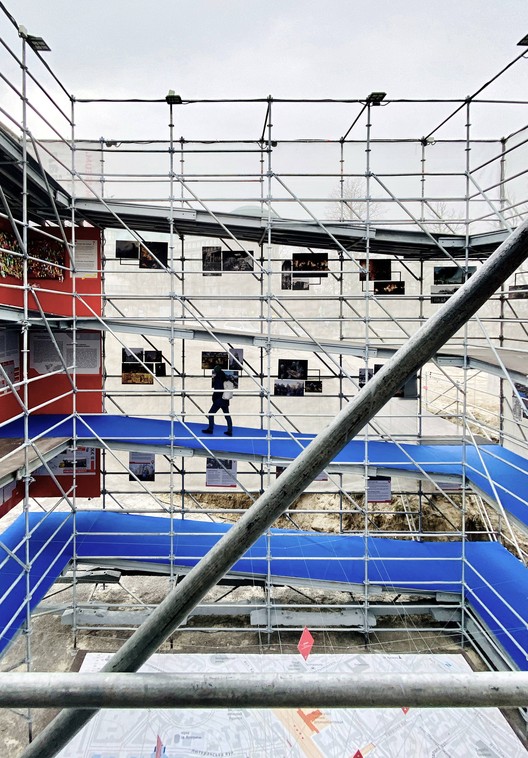 乌克兰尊严革命博物馆临时展览馆·“立方体”丨乌克兰基辅丨Iegor Shtefan,urban curators-23