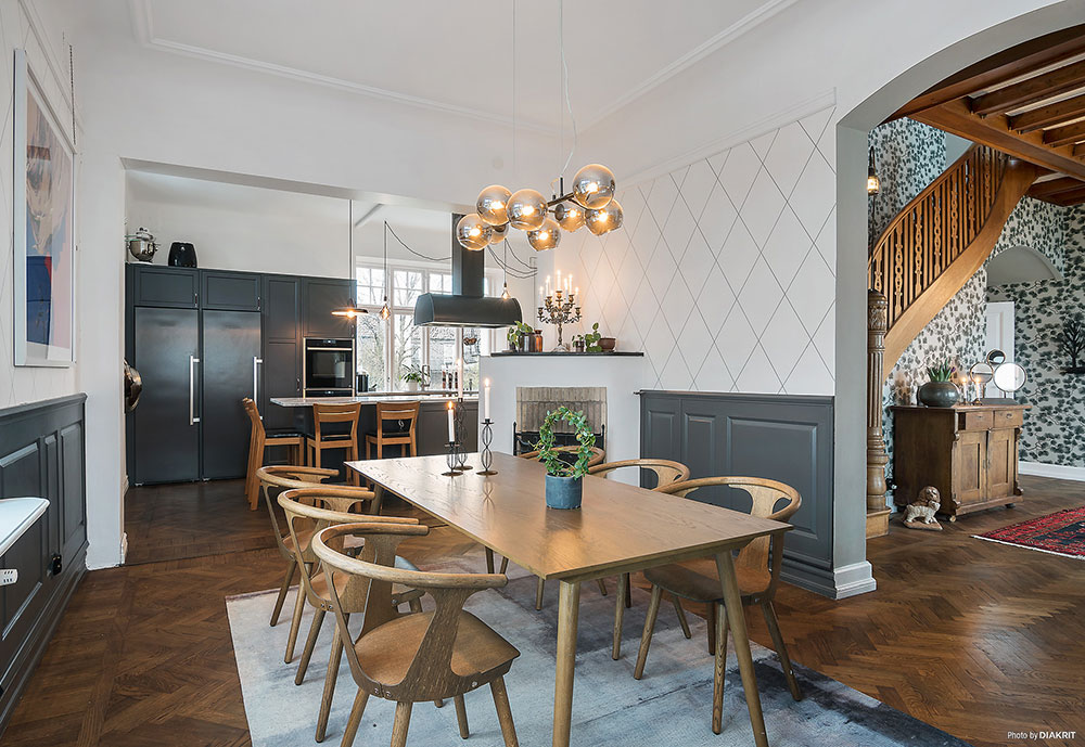 瑞典海岸线上的 Art Nouveau 风格历史别墅-7