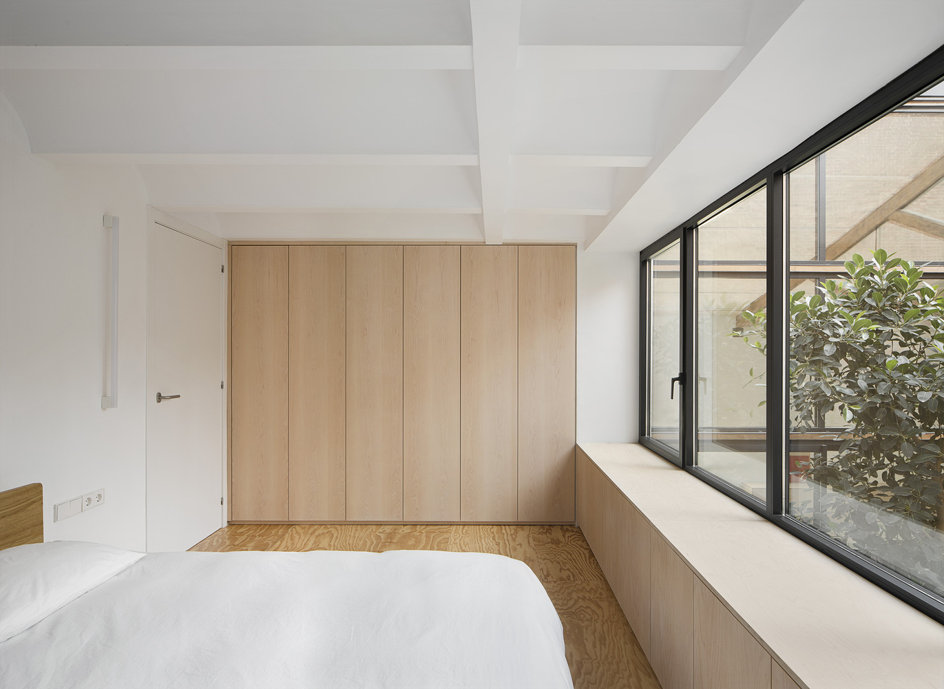 西班牙红房子丨西班牙巴塞罗那丨阿拉梅工作室-31