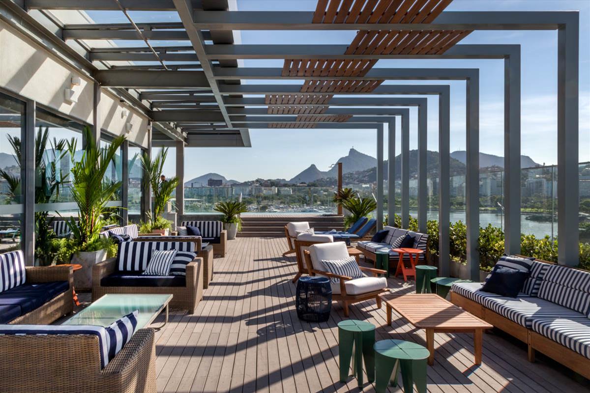 巴西 Prodigy Santos Dumont 酒店顶层露台设计-6